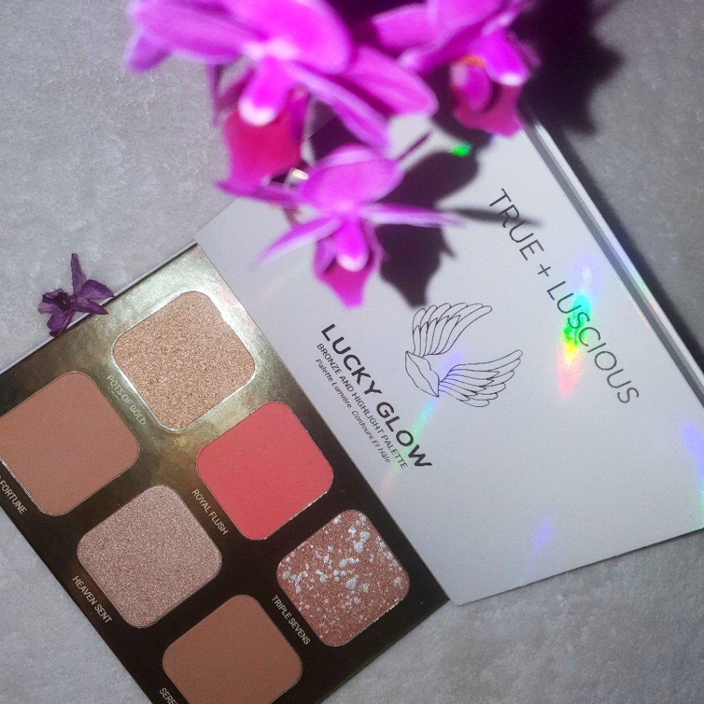 🆕 True & Lucious Lucky Glow Palette *